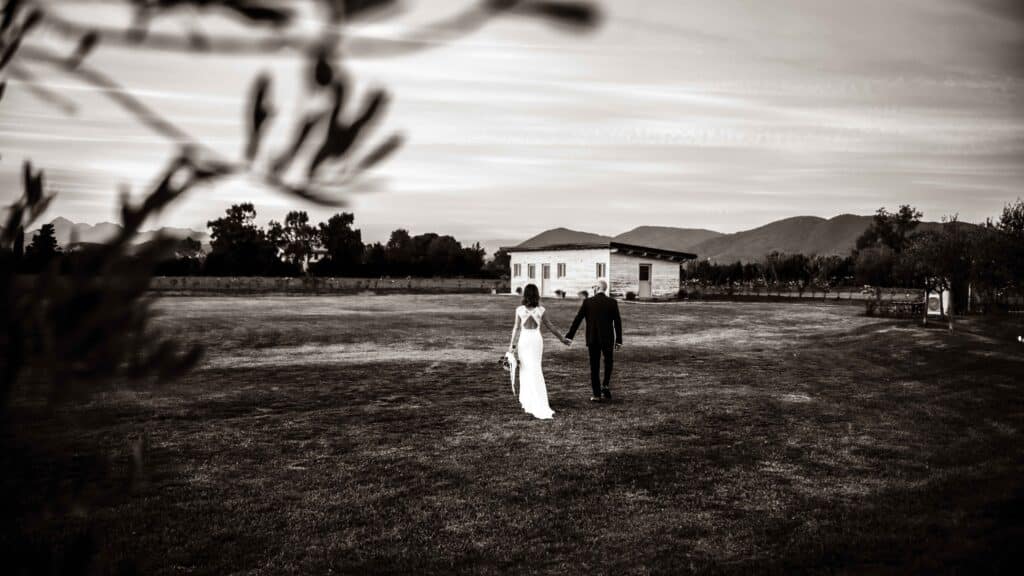 reportage-matrimonio-lucca-2027-scatto-rubato-emozione-spontanea-sposi