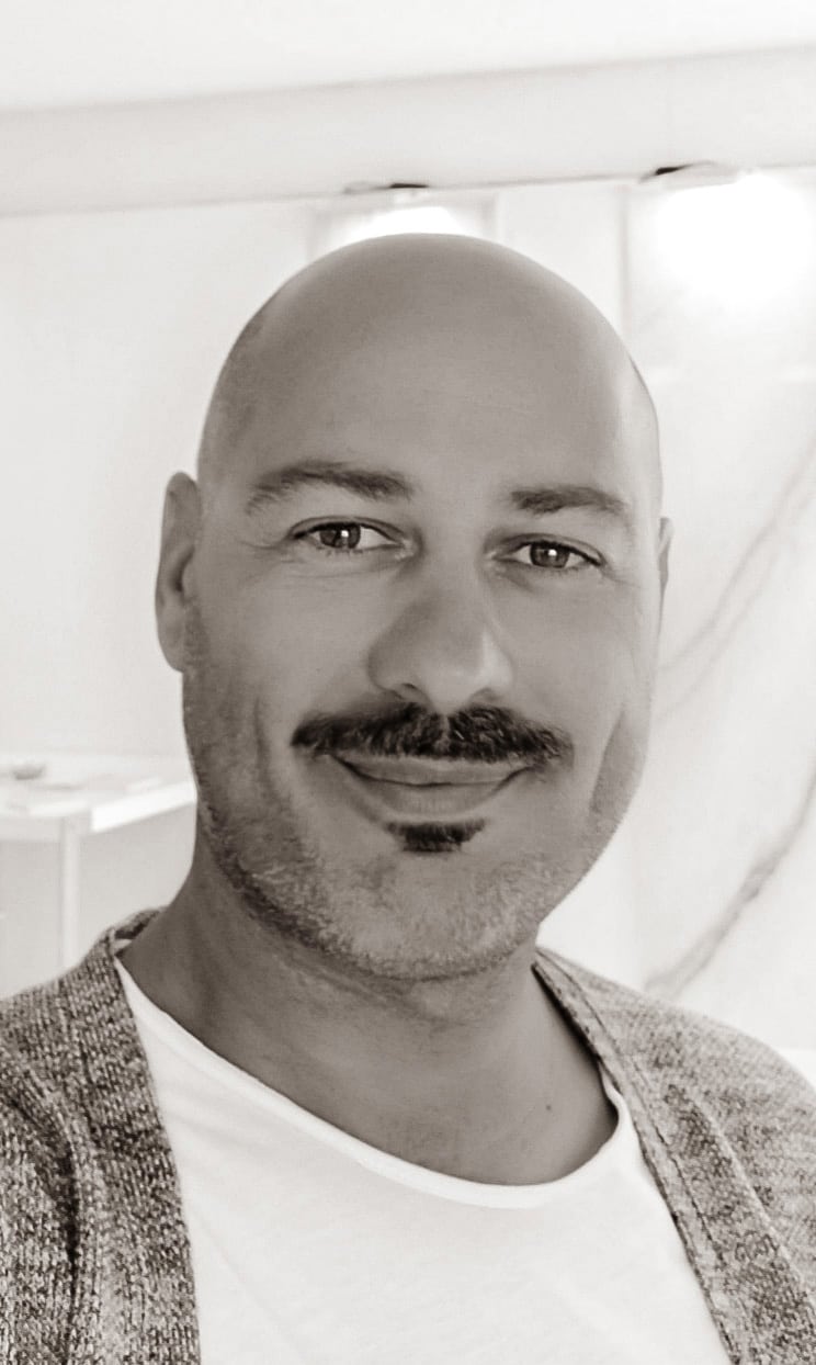Maximilian Moschetti, fotografo di matrimonio d'autore e titolare di Momaxphoto in Versilia
