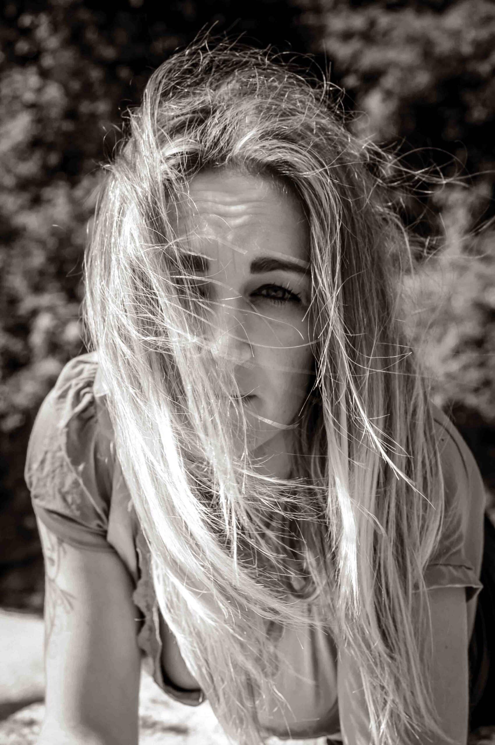 Serena Lemmetti, filmmaker e regista visiva di Momaxphoto specializzata in wedding cinema in Toscana